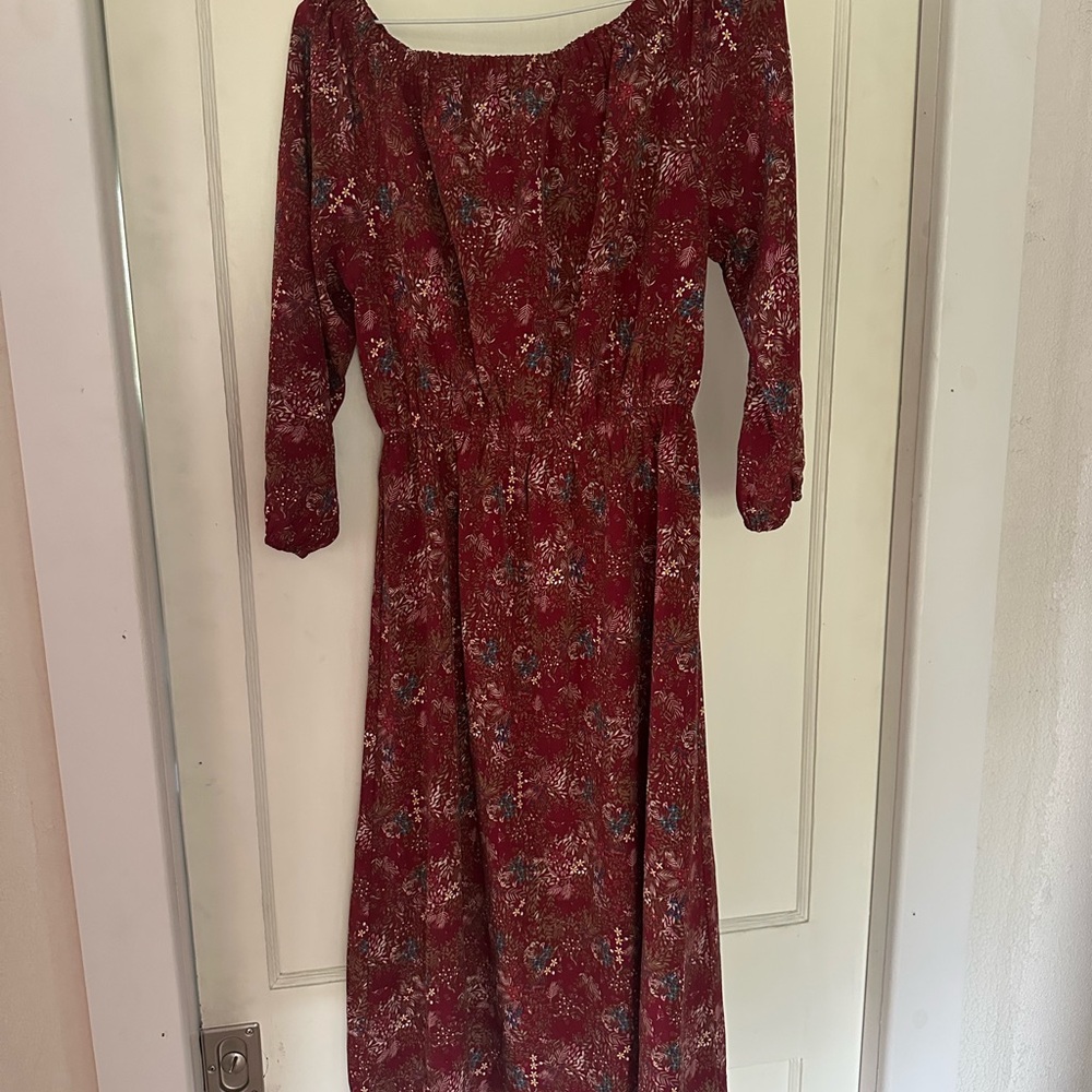 Pink Lily Burgundy Print Dress with 3/4 Sleeves and Scoop Neck